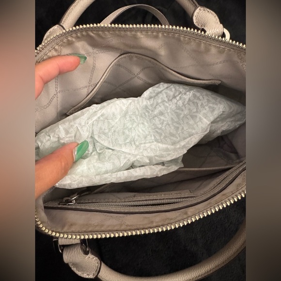 Michael Kors elephant grey pebbled Leather Handbag - Picture 8 of 11